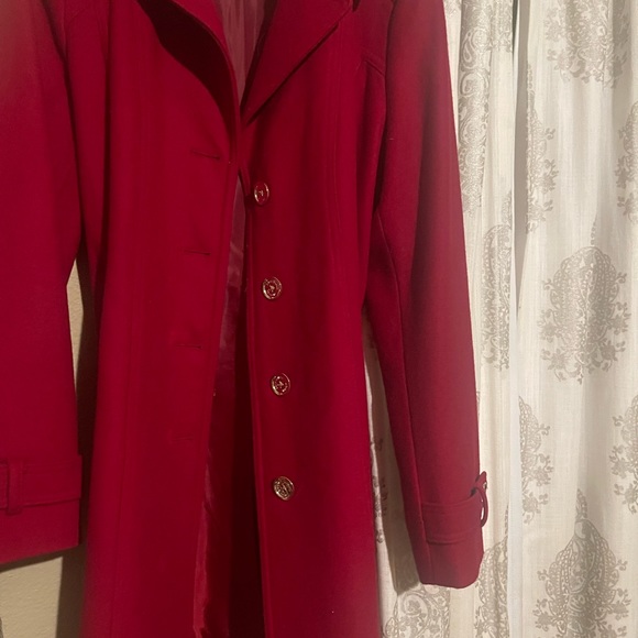 Red Wool coat almost new wore twice in a very good condition - Picture 4 of 4